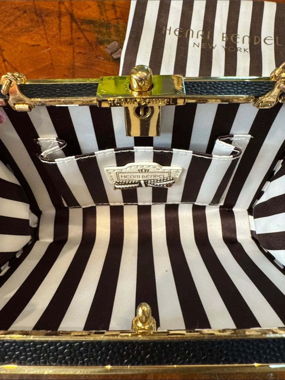 henri bendel sleek box